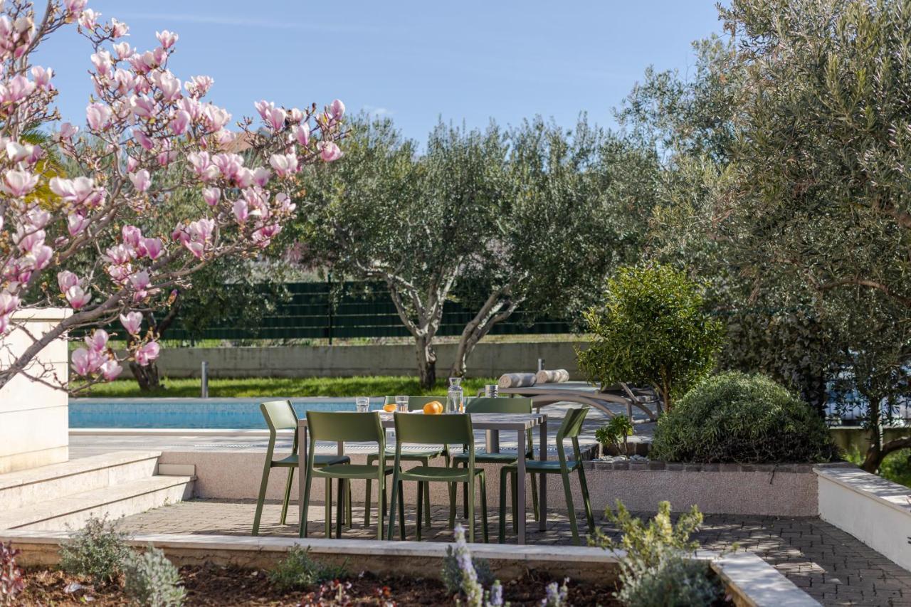 The Olive Poolhouse Appartement Split Buitenkant foto